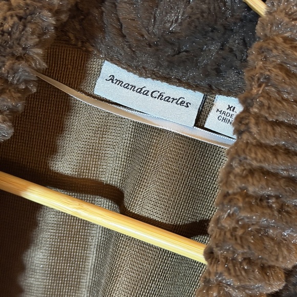 Chic Chocolate Teddy Jacket - Picture 4 of 5